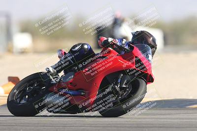 media/Oct-30-2025-Racers Edge (Thu) [[dabbdaf680]]/2-A Group/Session 2 (Turn 16)/